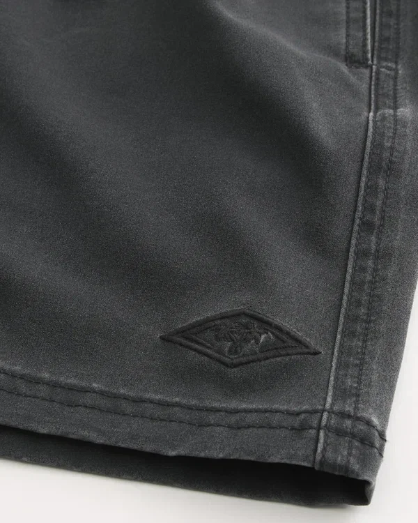 Bañador de voleibol hasta la mitad del muslo Bañador de voleibol hasta la mitad del muslo