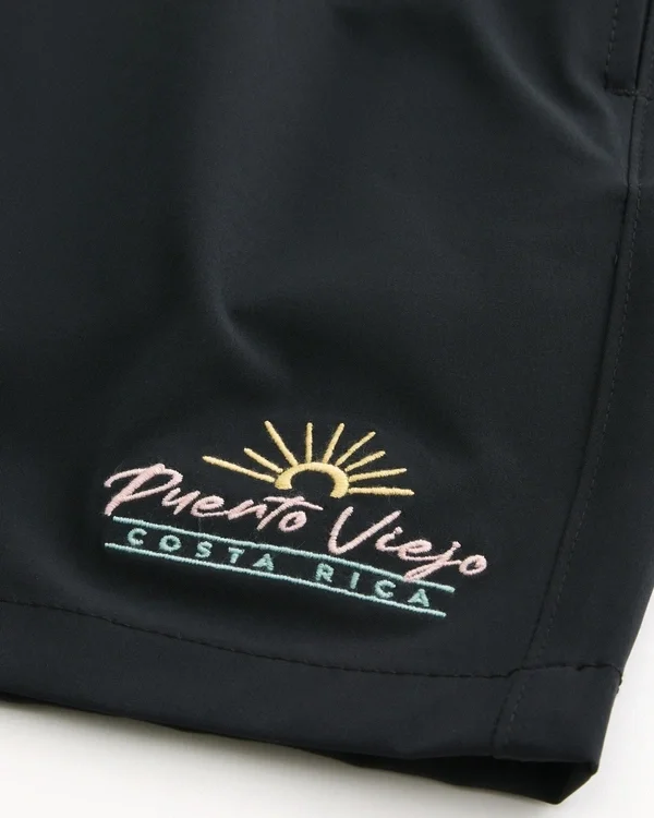 Bañador Puerto Viejo Graphic Mid-Thigh Volley Bañador Puerto Viejo Graphic Mid-Thigh Volley