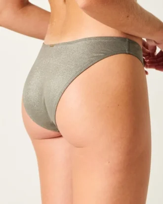 Braguita de bikini atrevida con brillo y corte alto