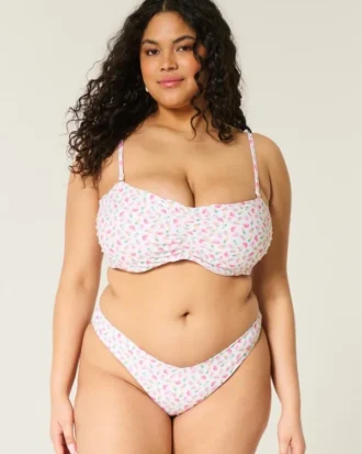 Braguita de bikini atrevida de corte alto