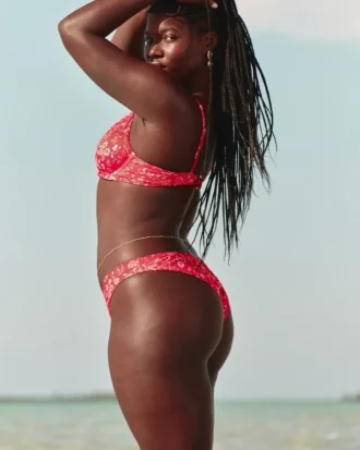 Braguita de bikini Cheekiest de pierna alta con ribete