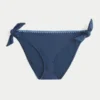 Braguita de bikini con lazos laterales cosidos