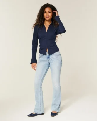 Camisa con mangas acampanadas