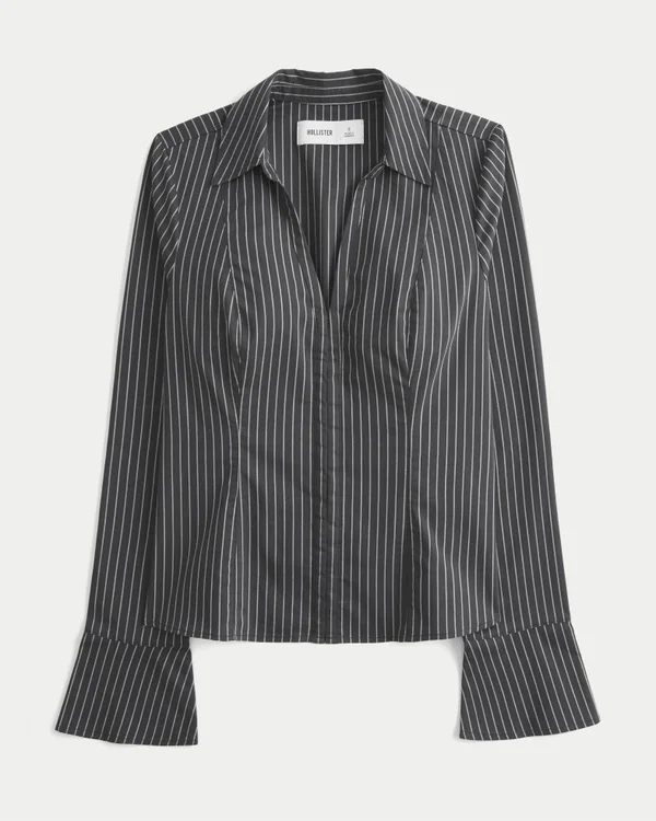 Camisa con mangas acampanadas Camisa con mangas acampanadas