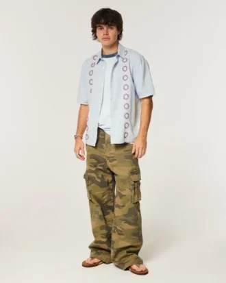 Camisa de manga corta a rayas y corte recto