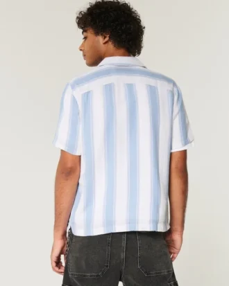 Camisa de manga corta con rayas texturizadas