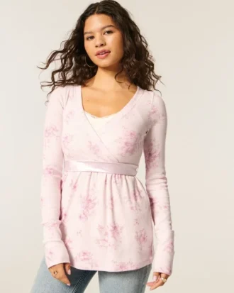 Camiseta babydoll de manga larga con cruzado delantero