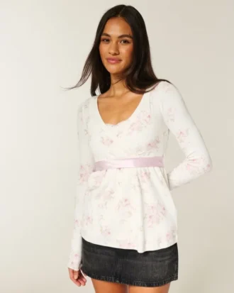 Camiseta babydoll de manga larga con cruzado delantero