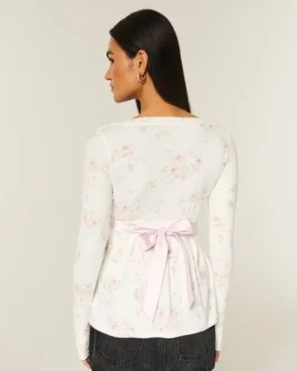 Camiseta babydoll de manga larga con cruzado delantero