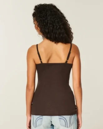 Camiseta con encaje y capas Holiday Vault Release