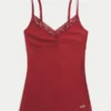 Camiseta con encaje y capas Holiday Vault Release