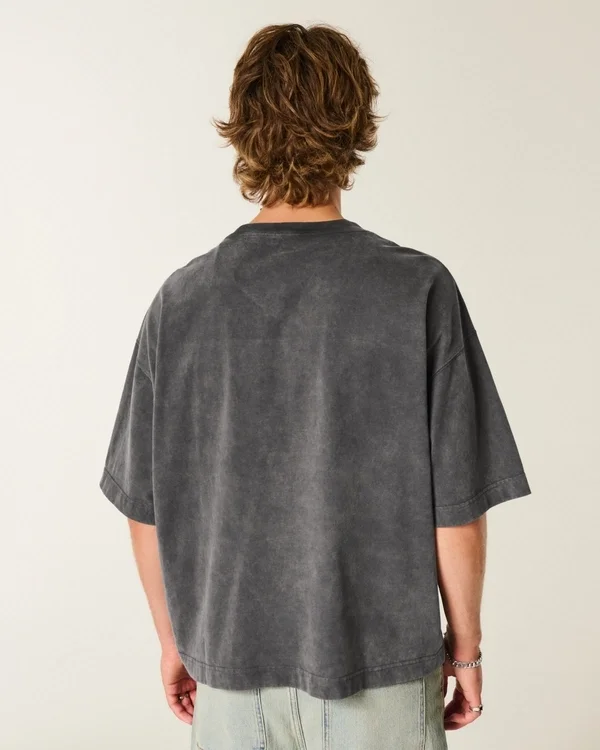 Camiseta de fútbol con gráfico Detroit, oversize y de peso pesado Camiseta de fútbol con gráfico Detroit, oversize y de peso pesado