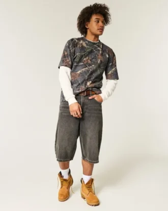 Camiseta de manga corta con estampado de camuflaje, corte recto y tejido grueso