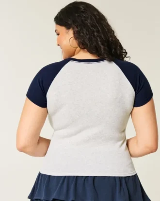 Camiseta deportiva con cuello redondo y estampado Sweet ‘n Sporty