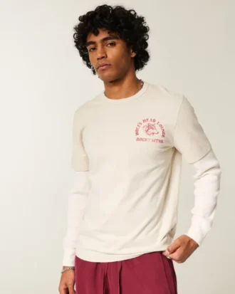 Camiseta gráfica de manga larga con capas y cabeza de lobo