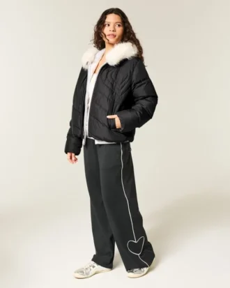 Chaqueta acolchada con cremallera y corazón
