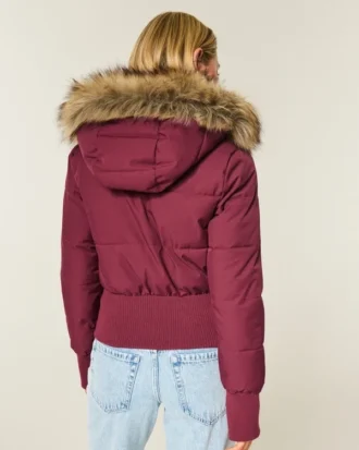 Chaqueta bomber acolchada con ribete de piel sintética