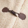 Chaqueta con botones de madera Chaqueta con botones de madera