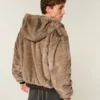 Chaqueta con capucha de piel sintética Chaqueta con capucha de piel sintética