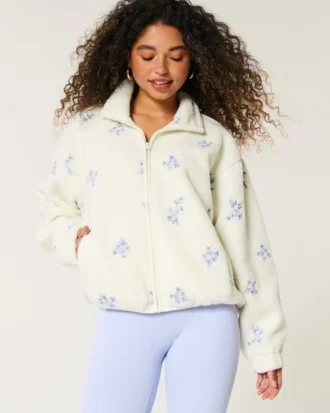 Chaqueta de forro polar Sherpa bordada