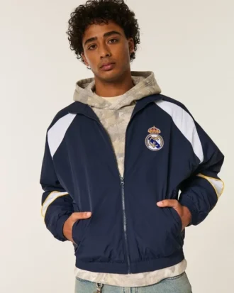 Chaqueta deportiva con estampado del Real Madrid CF y forro polar