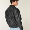 Chaqueta gráfica Hollywood de piel sintética