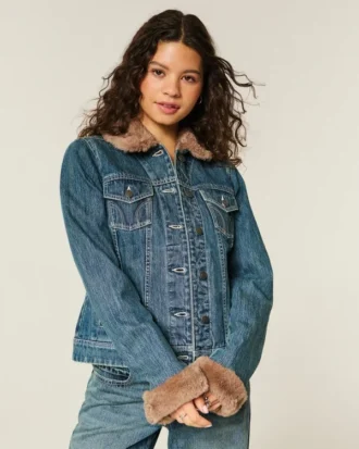 Chaqueta vaquera con ribete de pelo sintético