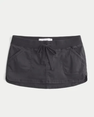 Falda pantalón micro mini de sarga de talle ultra bajo
