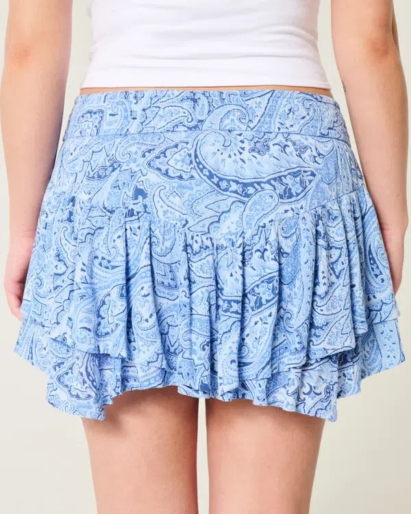 Falda pantalón mini con dobladillo asimétrico Falda pantalón mini con dobladillo asimétrico