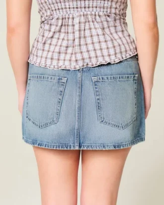 Falda pantalón mini vaquera de talle bajo