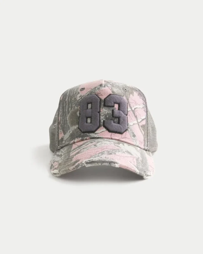 Gorra trucker con estampado de camuflaje rosa