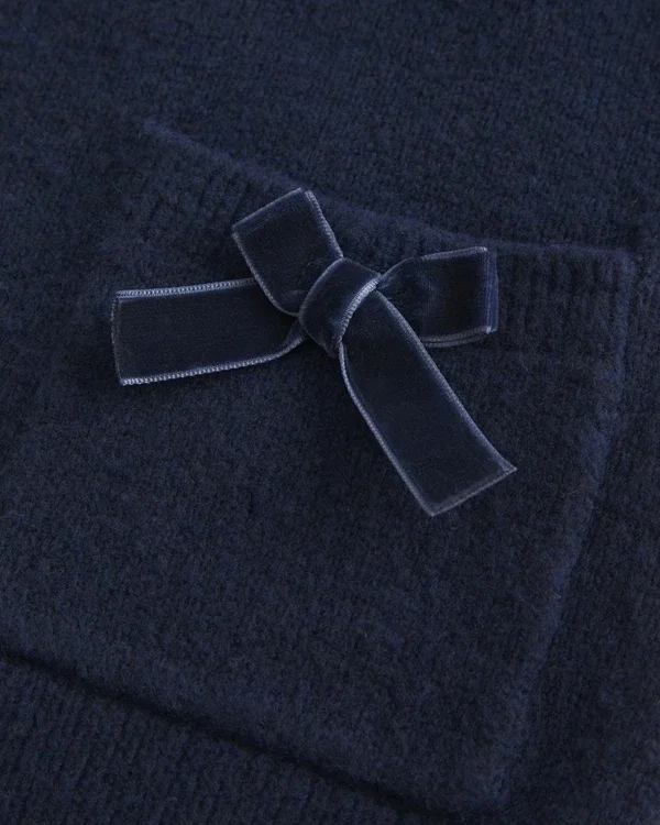 Hollister Cárdigan cómodo con bolsillos en forma de lazo Hollister Cárdigan cómodo con bolsillos en forma de lazo
