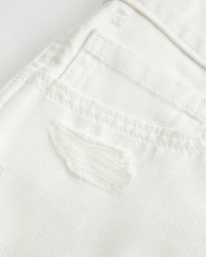 Mini shorts vaqueros blancos desgastados de talle bajo Mini shorts vaqueros blancos desgastados de talle bajo