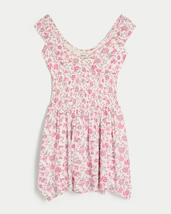 Minivestido asimétrico con hombros descubiertos Minivestido asimétrico con hombros descubiertos