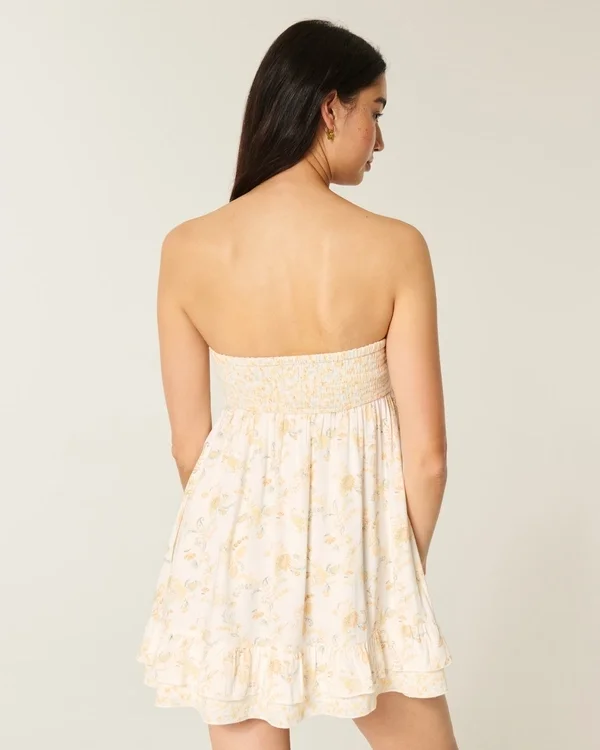 Minivestido babydoll sin tirantes con volantes Minivestido babydoll sin tirantes con volantes