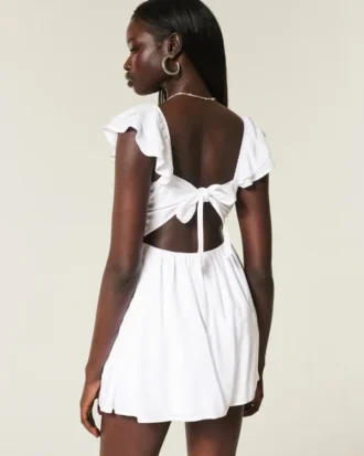 Minivestido con manga acampanada y cintura en V