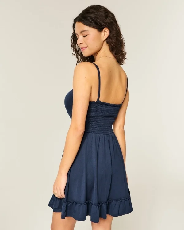 Minivestido de punto con lazo delantero Minivestido de punto con lazo delantero