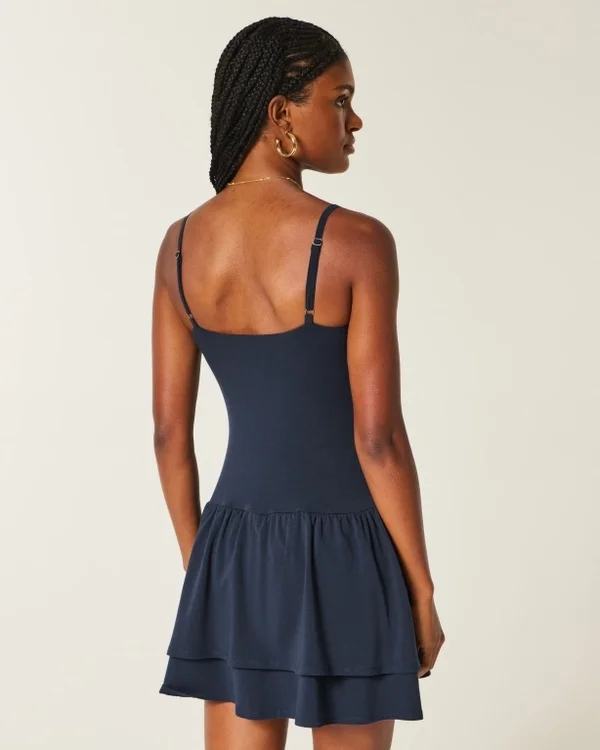 Minivestido de punto con volantes Minivestido de punto con volantes