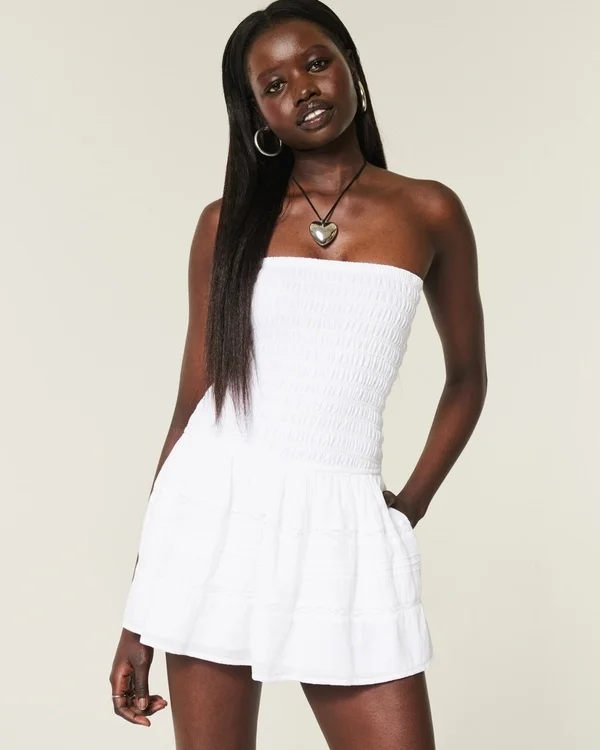 Minivestido sin tirantes con corpiño fruncido Minivestido sin tirantes con corpiño fruncido