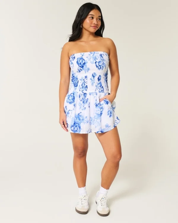 Minivestido sin tirantes con corpiño fruncido Minivestido sin tirantes con corpiño fruncido