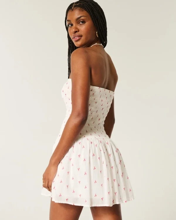 Minivestido sin tirantes con corpiño fruncido Minivestido sin tirantes con corpiño fruncido