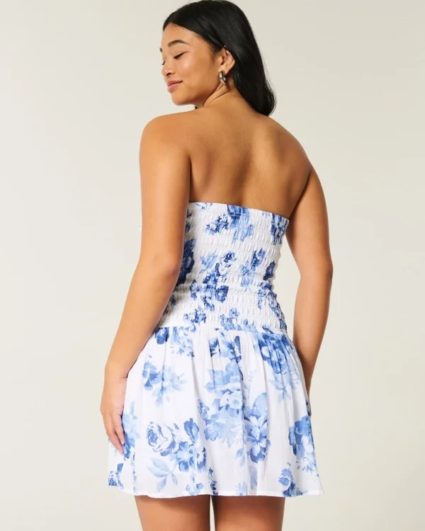 Minivestido sin tirantes con corpiño fruncido Minivestido sin tirantes con corpiño fruncido