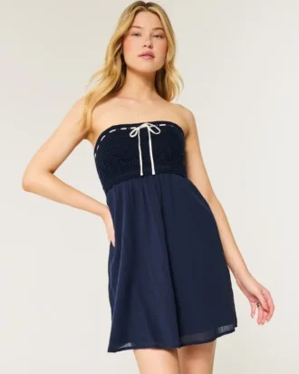 Minivestido sin tirantes estilo crochet