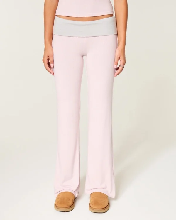 Pantalones acampanados con cintura cruzada de punto Always Cozy Pantalones acampanados con cintura cruzada de punto Always Cozy