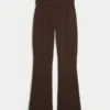 Pantalones bootcut con vuelta de punto de Gilly Hicks