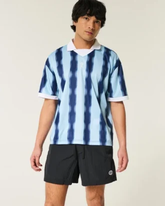 Pantalones cortos de fútbol hasta la mitad del muslo