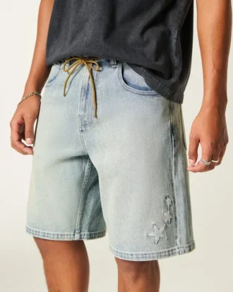 Pantalones cortos vaqueros holgados con estrellas bordadas
