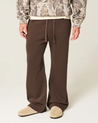 Pantalones de chándal acampanados