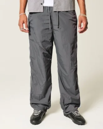 pantalones de chndal holgados 2 27 330x413 - Pantalones de ch&aacute;ndal holgados