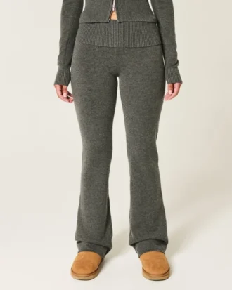 Pantalones tipo bootcut con cintura cruzada y tejido de punto de Gilly Hicks